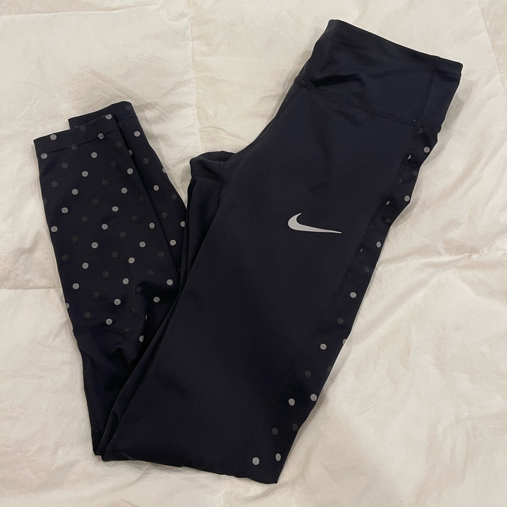 Nike leggings with pockets